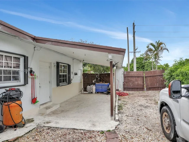 630 SW 31st Ave, Fort Lauderdale FL 33312