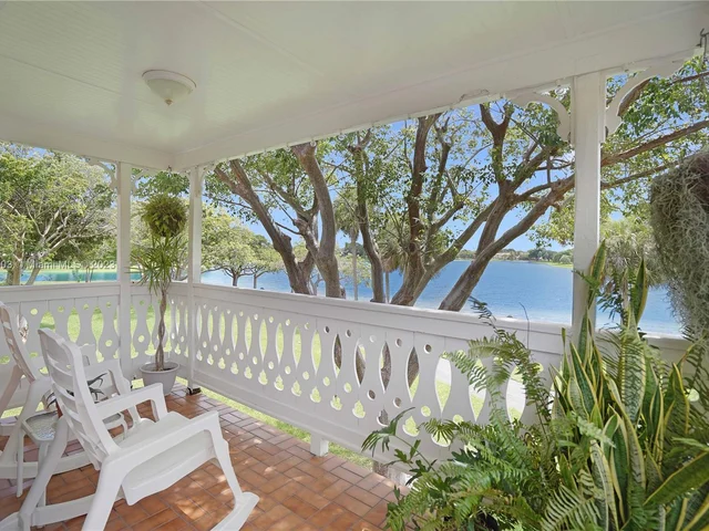 10521 Mahogany Key Cir # 207, Miami FL 33196