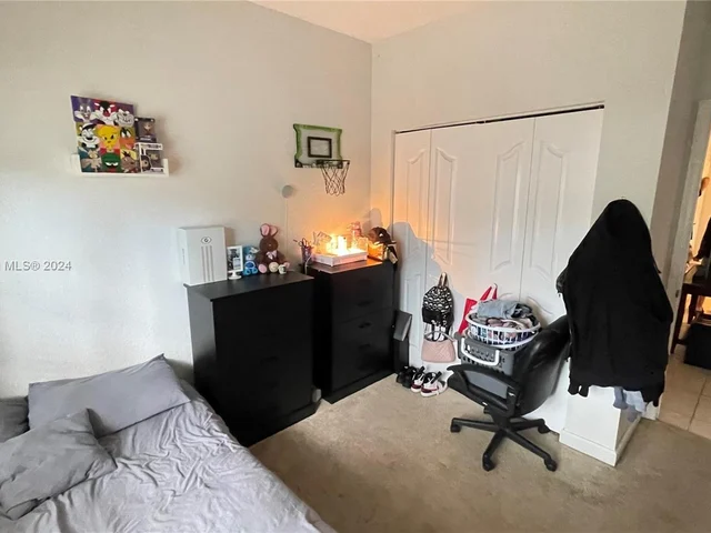 2914 NE 3rd Dr, Homestead FL 33033