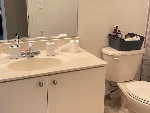 2914 NE 3rd Dr, Homestead FL 33033