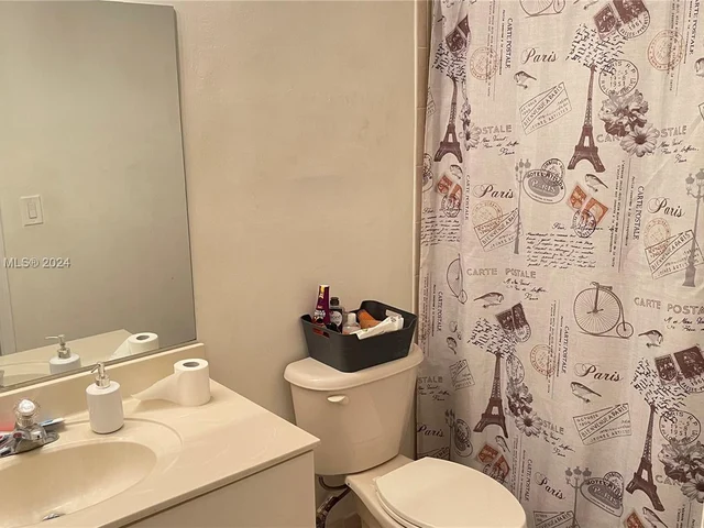 2914 NE 3rd Dr, Homestead FL 33033