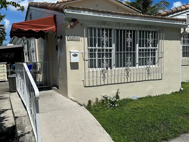 5251 SW 7th St, Miami FL 33134