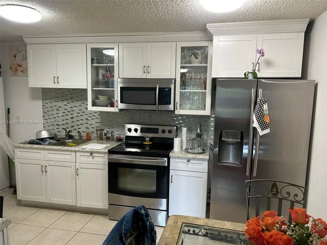 5251 SW 7th St, Miami FL 33134