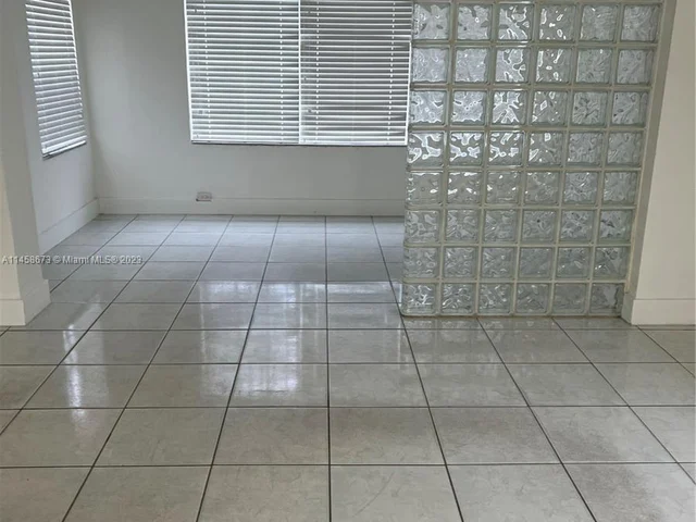 5251 SW 7th St, Miami FL 33134