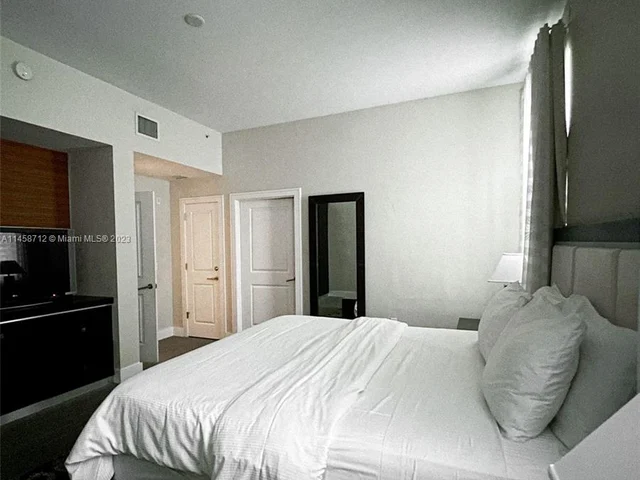 5300 NW 87th Ave # 1408, Doral FL 33178