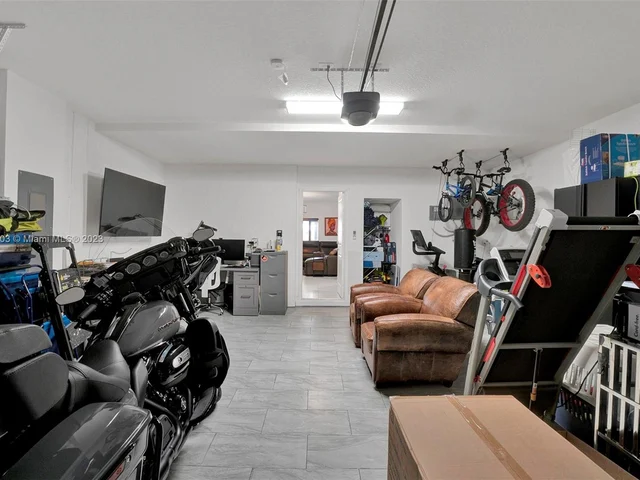 28458 SW 133rd Ct, Homestead FL 33033