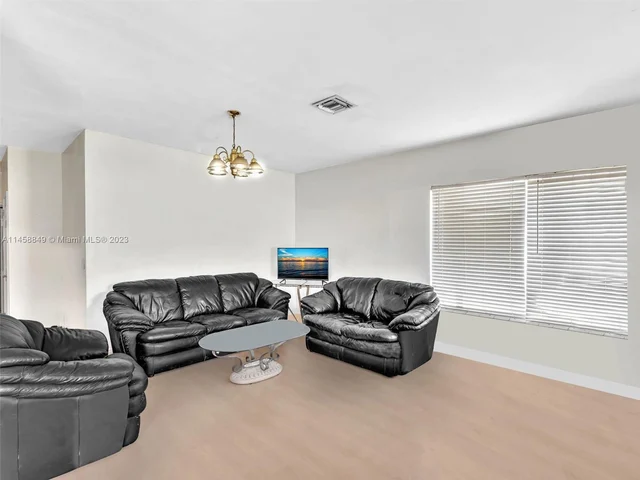 1499 NE 174th St, North Miami Beach FL 33162