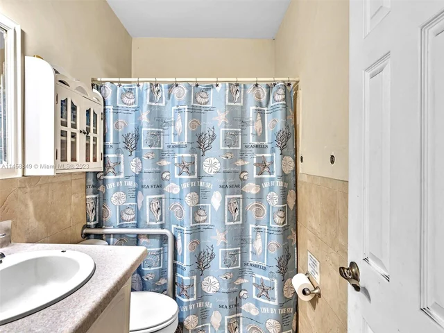 1499 NE 174th St, North Miami Beach FL 33162