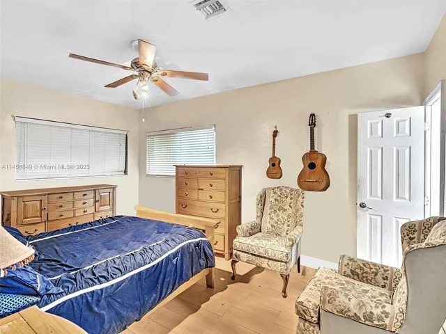 1499 NE 174th St, North Miami Beach FL 33162