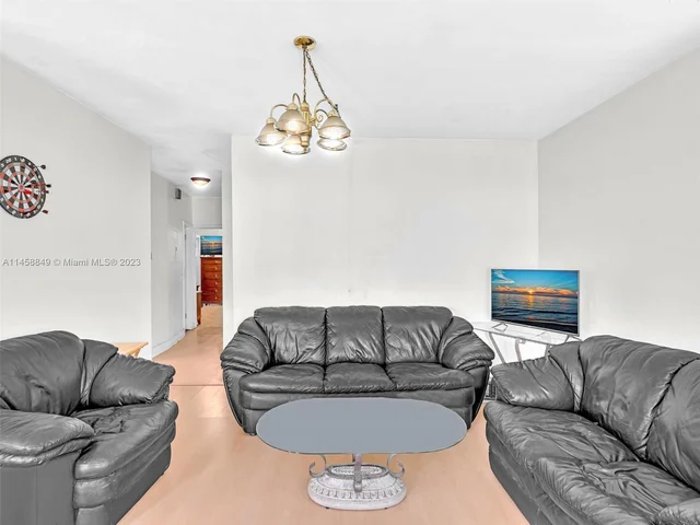 1499 NE 174th St, North Miami Beach FL 33162