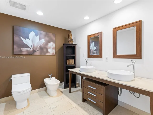 495 Brickell Ave # 2608, Miami FL 33131