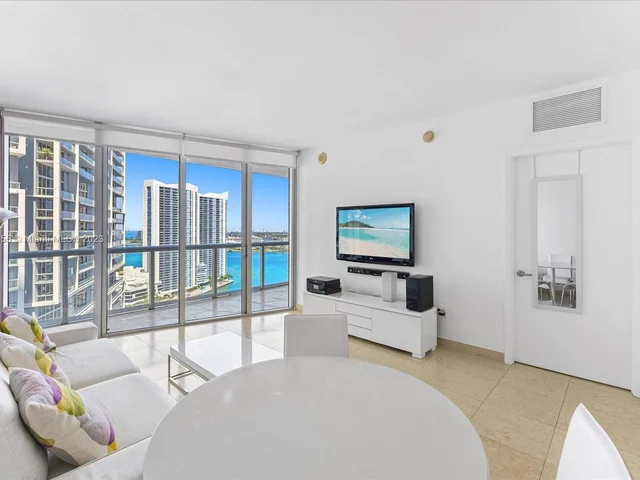 495 Brickell Ave # 2608, Miami FL 33131