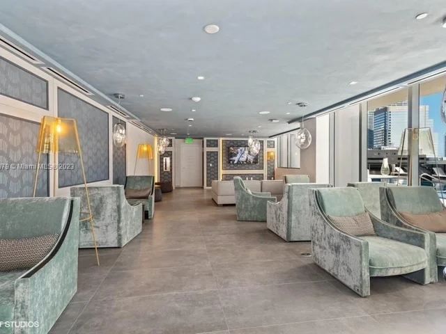 1000 Brickell Plaza # 4110, Miami FL 33130