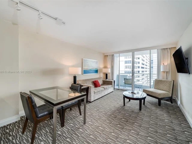 2670 E Sunrise Blvd # 903, Fort Lauderdale FL 33304