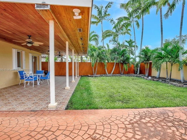 14969 SW 59th St, Miami FL 33193