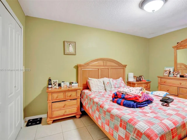 14969 SW 59th St, Miami FL 33193