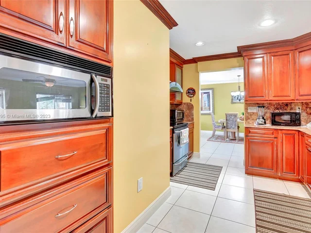 14969 SW 59th St, Miami FL 33193