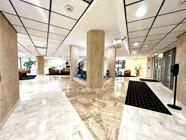 10777 W Sample Rd # 1009, Coral Springs FL 33065