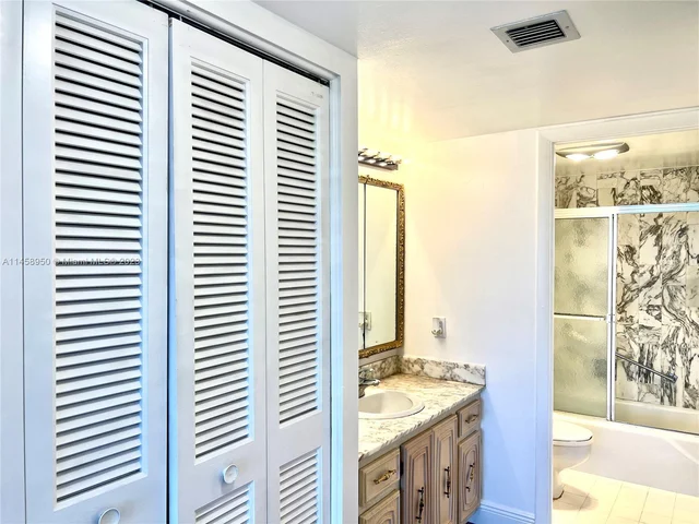 10777 W Sample Rd # 1009, Coral Springs FL 33065