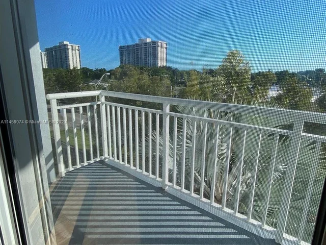 1251 NE 108th St # 507, Miami FL 33161