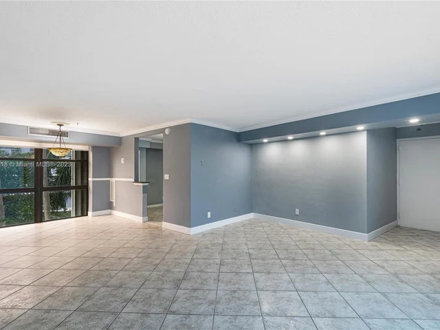 5701 Biscayne Blvd # 401, Miami FL 33137