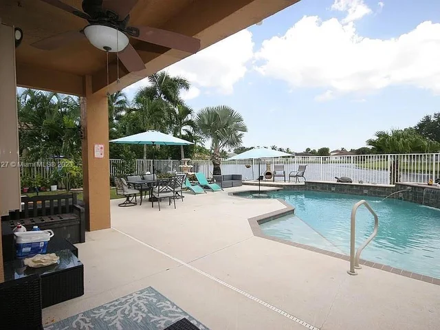 3548 Moon Bay Cir, Wellington FL 33414