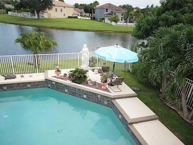 3548 Moon Bay Cir, Wellington FL 33414