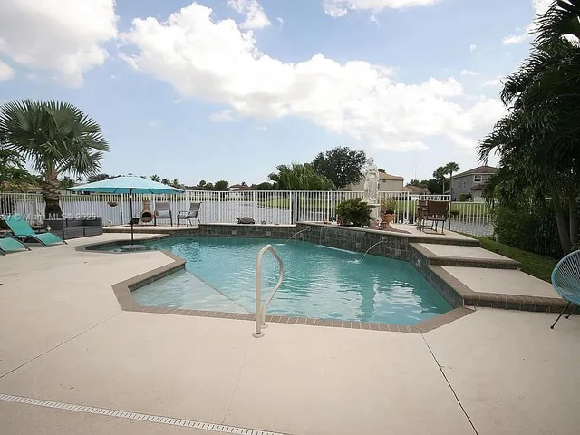 3548 Moon Bay Cir, Wellington FL 33414