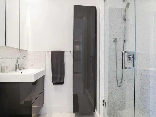 2200 S Ocean Ln # 107, Fort Lauderdale FL 33316