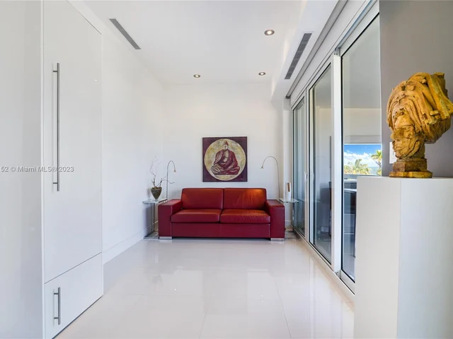 2200 S Ocean Ln # 107, Fort Lauderdale FL 33316