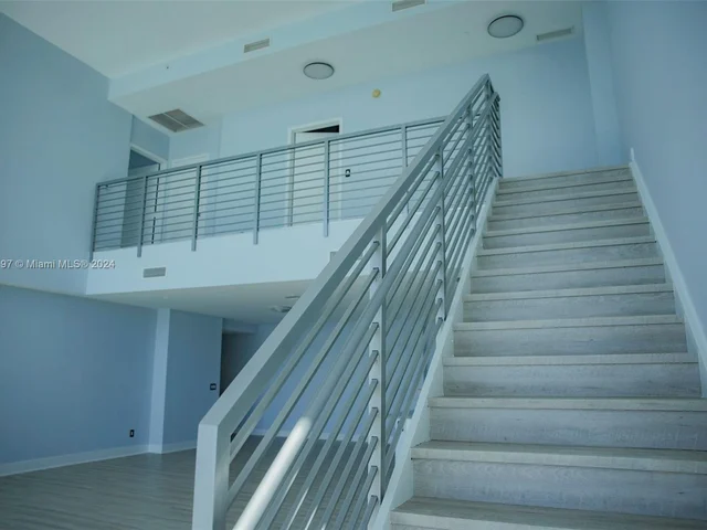 888 Biscayne Blvd # 5704, Miami FL 33132