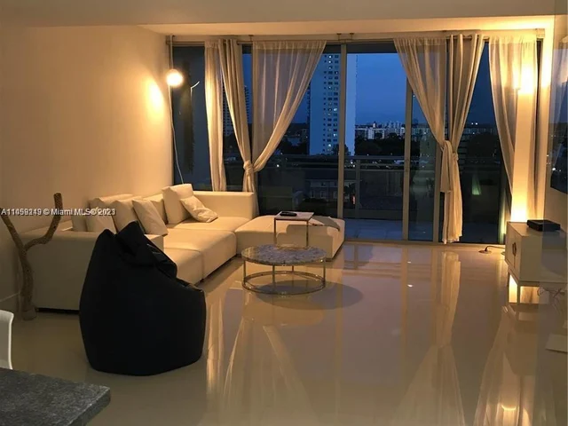 2950 NE 188th St # 506, Aventura FL 33180