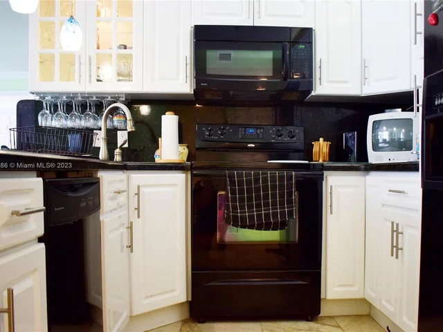 401 Ocean Dr # 509, Miami Beach FL 33139