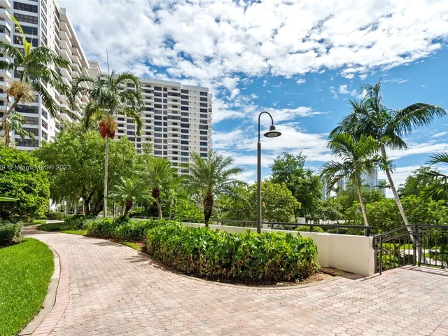 600 Three Islands Blvd # 1708, Hallandale Beach FL 33009