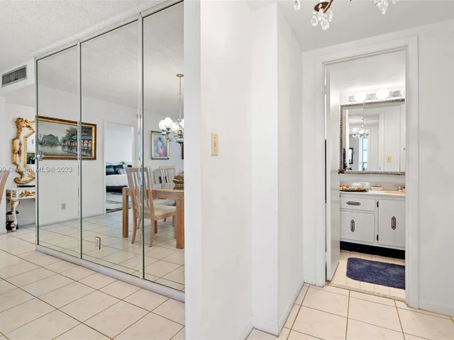 600 Three Islands Blvd # 1708, Hallandale Beach FL 33009