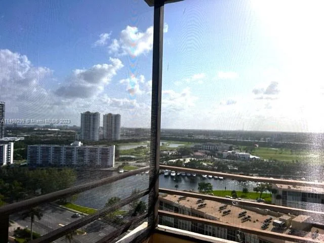 600 Three Islands Blvd # 1708, Hallandale Beach FL 33009