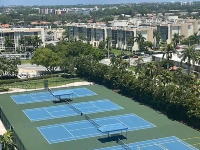 600 Three Islands Blvd # 1708, Hallandale Beach FL 33009