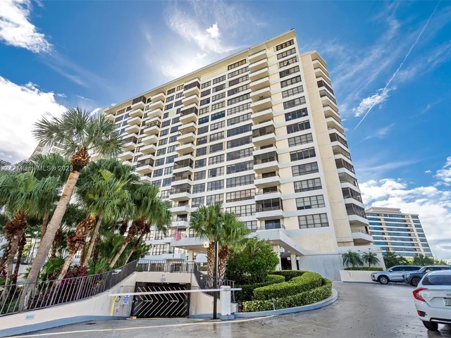 600 Three Islands Blvd # 1708, Hallandale Beach FL 33009