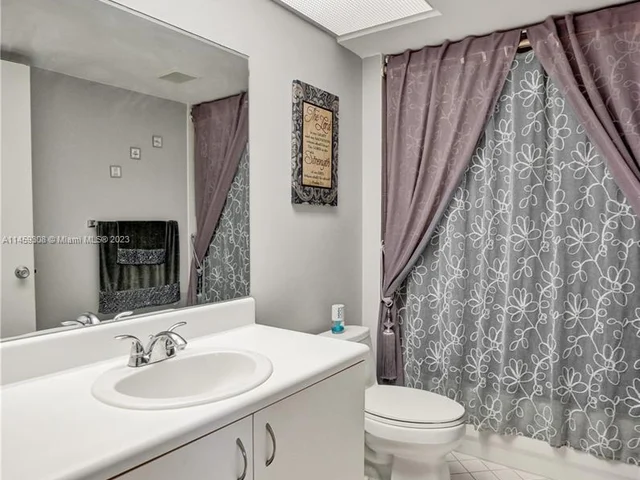 701 SW 141st Ave # 411R, Pembroke Pines FL 33027