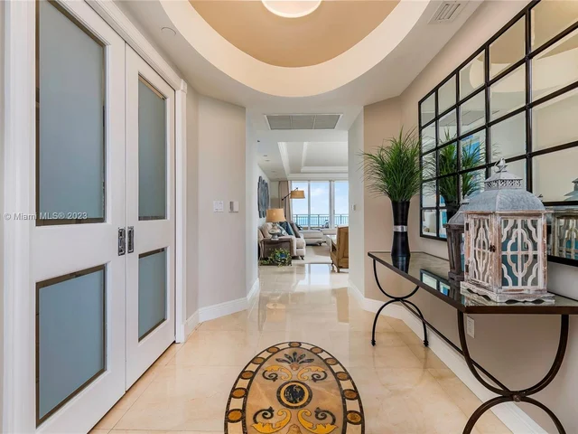 799 Crandon Blvd # 1005, Key Biscayne FL 33149