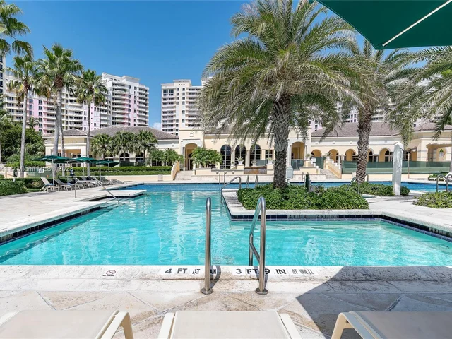 799 Crandon Blvd # 1005, Key Biscayne FL 33149