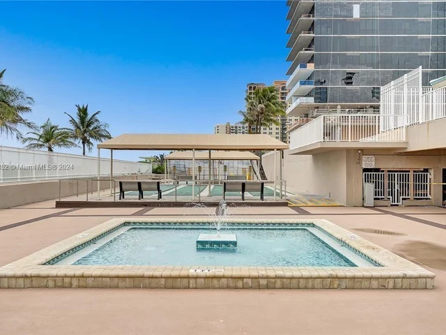 1950 S Ocean Dr # 5D, Hallandale Beach FL 33009