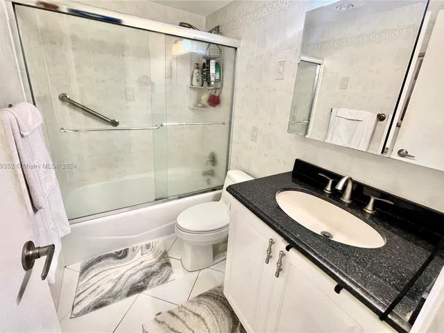 1950 S Ocean Dr # 5D, Hallandale Beach FL 33009