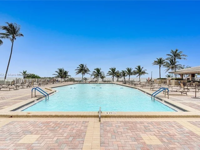 1950 S Ocean Dr # 5D, Hallandale Beach FL 33009