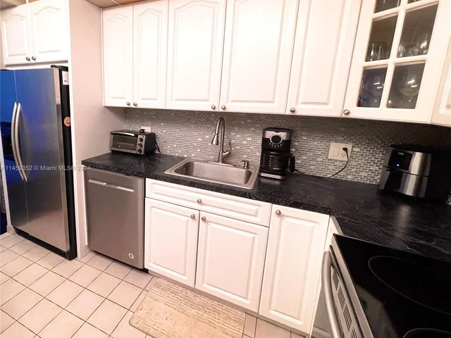 1950 S Ocean Dr # 5D, Hallandale Beach FL 33009