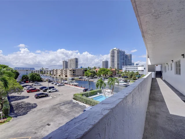 4000 NE 169th St # 402, North Miami Beach FL 33160