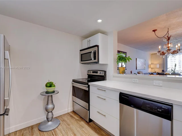 4000 NE 169th St # 402, North Miami Beach FL 33160