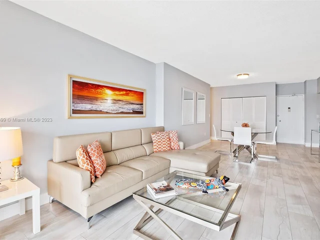 500 Bayview Dr # 728, Sunny Isles Beach FL 33160