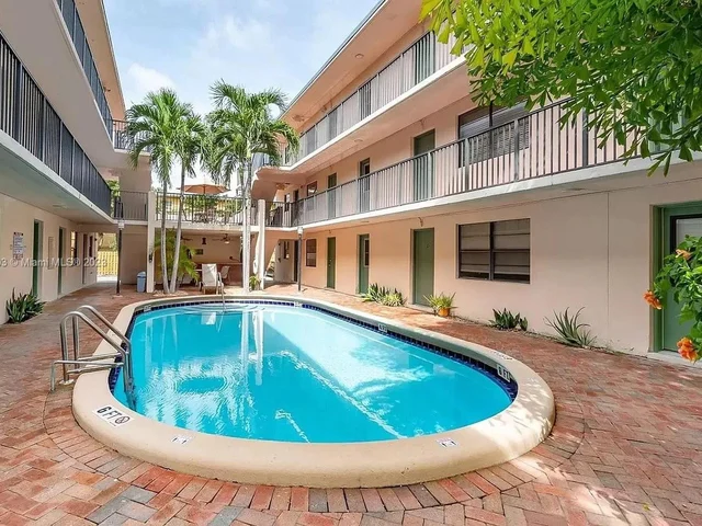 3242 Mary St # S114, Miami FL 33133