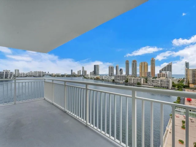 301 174th St # 1818, Sunny Isles Beach FL 33160